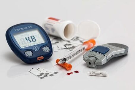 Diabetes vyžaduje injekcie inzulínu a denné sledovanie hladiny cukru v krvi